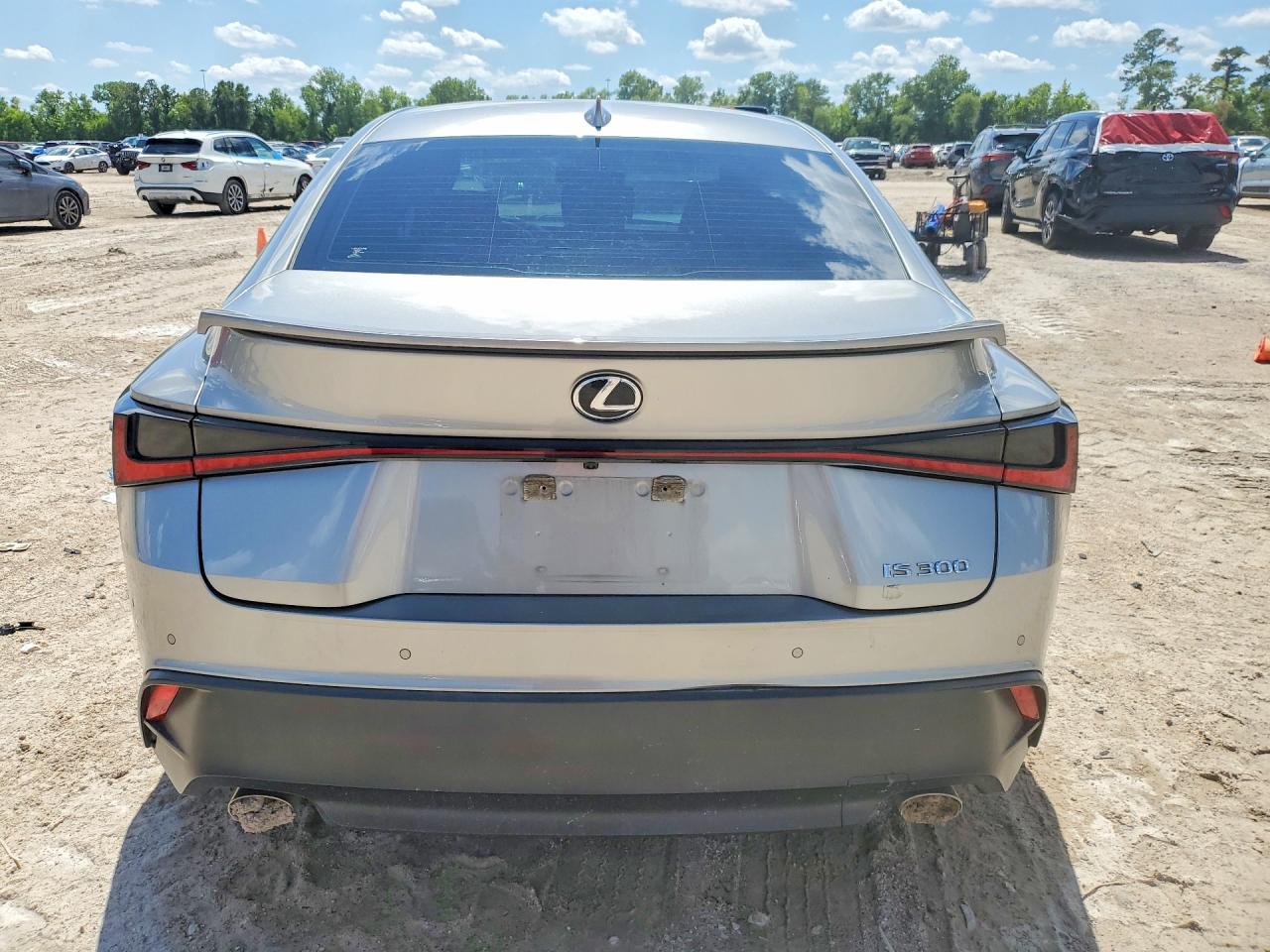 2021 LEXUS IS 300 Comfort