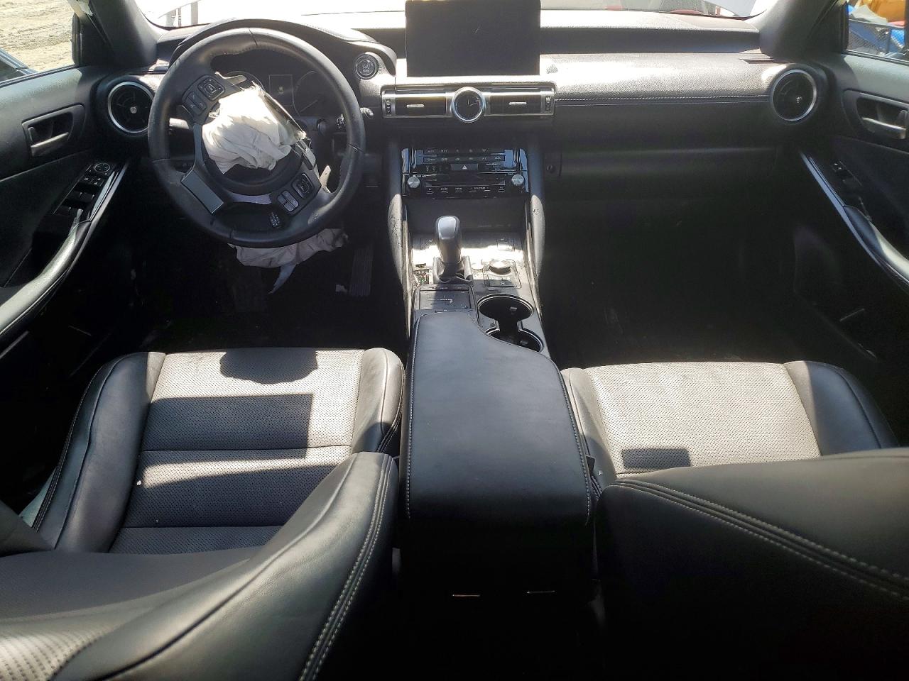 2021 LEXUS IS 300 Comfort