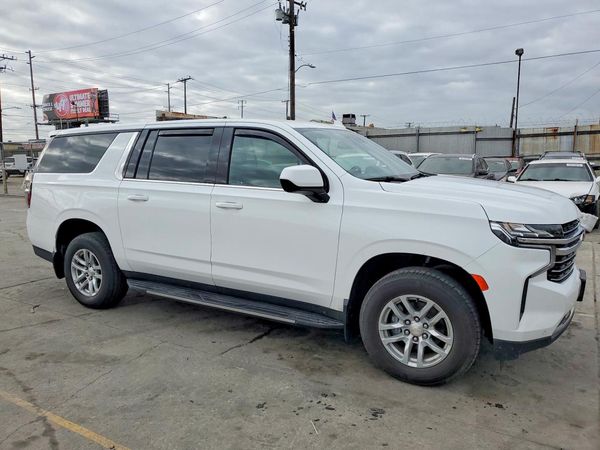 2023 CHEVROLET SUBURBAN LT