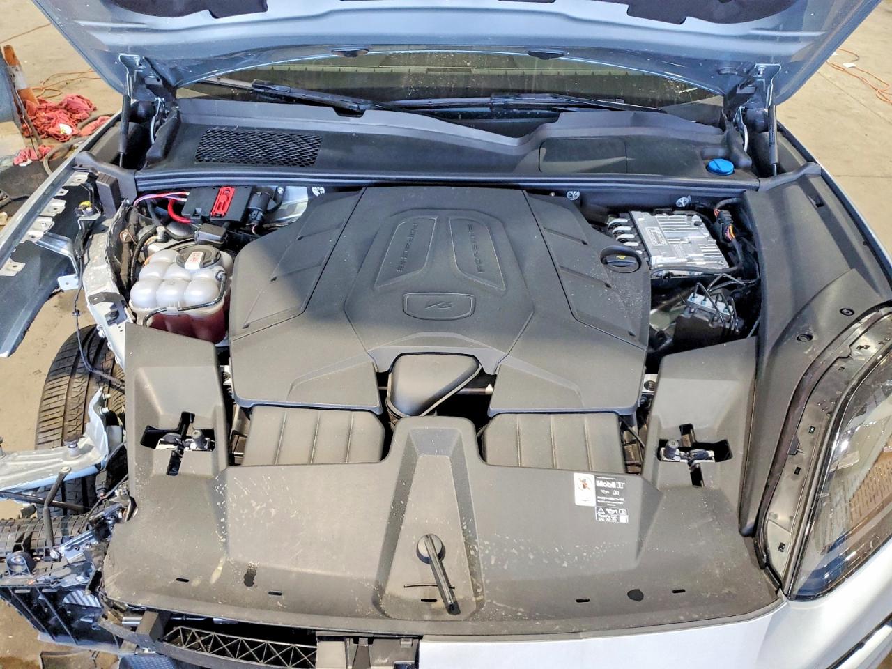2026 PORSCHE CAYENNE