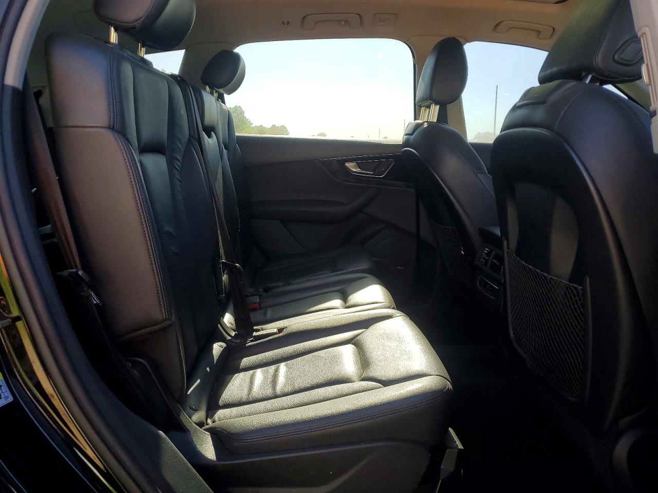 2018 AUDI Q7 quattro Premium Plus