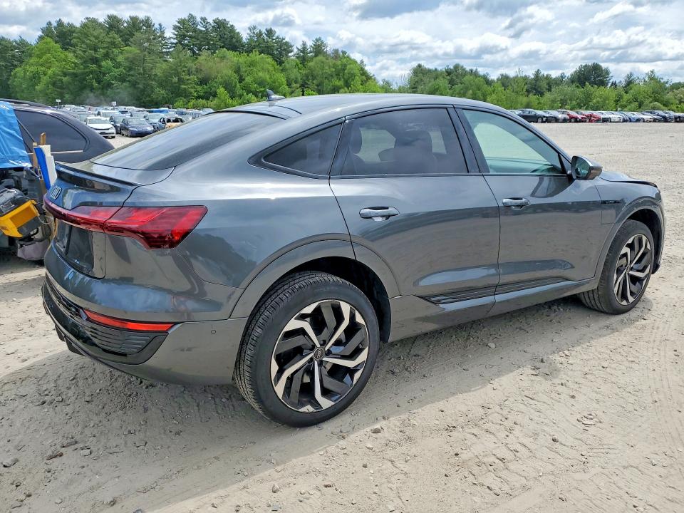 2024 AUDI Q8 E-TRON quattro Preminum Plus