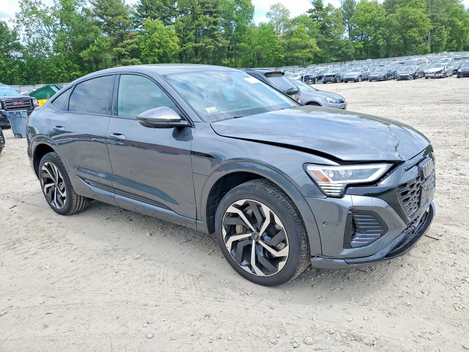 2024 AUDI Q8 E-TRON quattro Preminum Plus