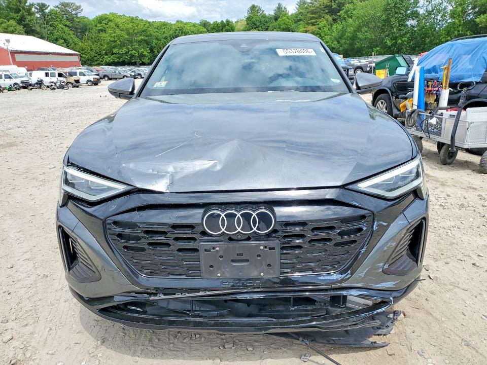 2024 AUDI Q8 E-TRON quattro Preminum Plus