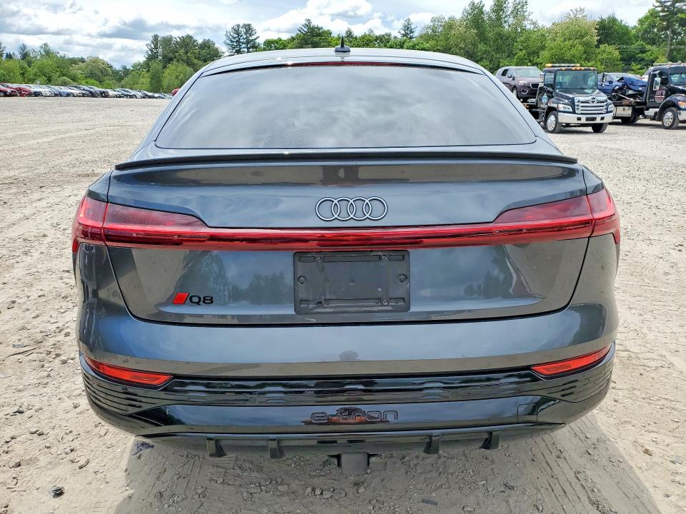 2024 AUDI Q8 E-TRON quattro Preminum Plus