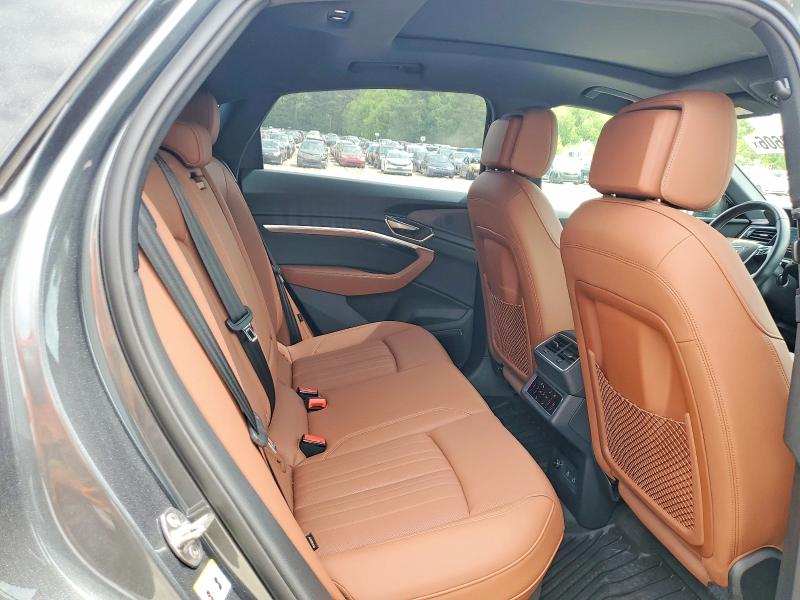 2024 AUDI Q8 E-TRON quattro Preminum Plus