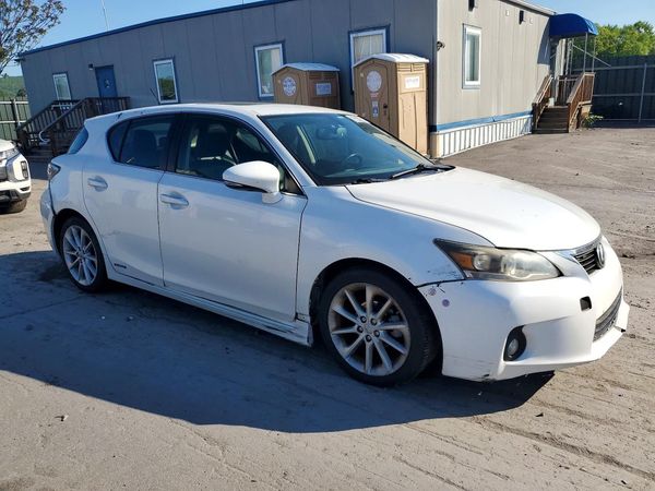 2013 LEXUS CT 200h