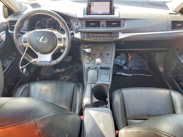 2013 LEXUS CT 200h