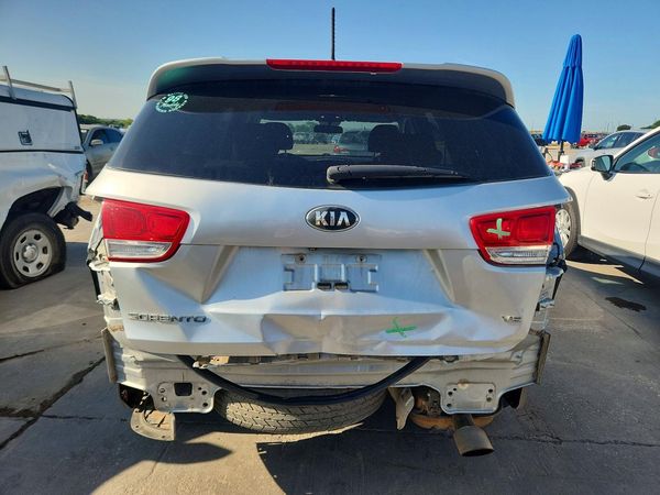 2018 KIA SORENTO L, LX — DIRR