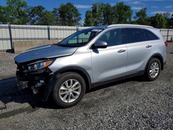 2016 KIA SORENTO L / LX