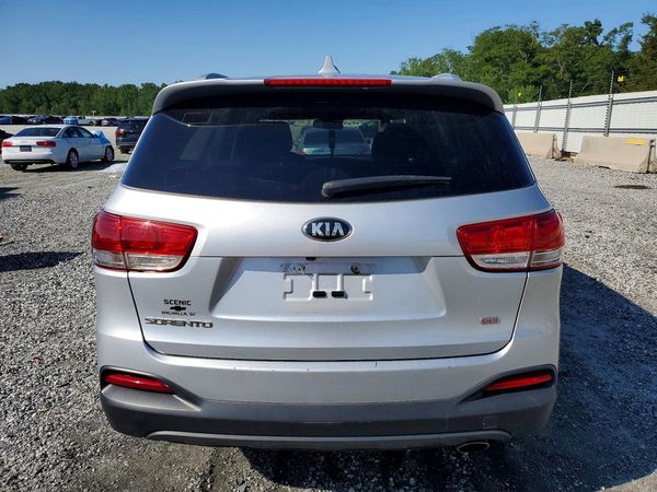 2016 KIA SORENTO L / LX