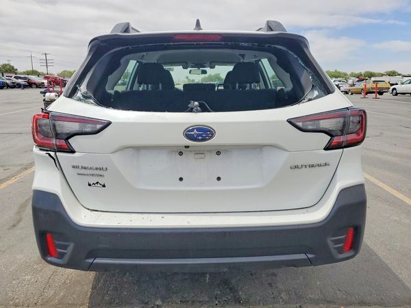 2022 SUBARU OUTBACK Base