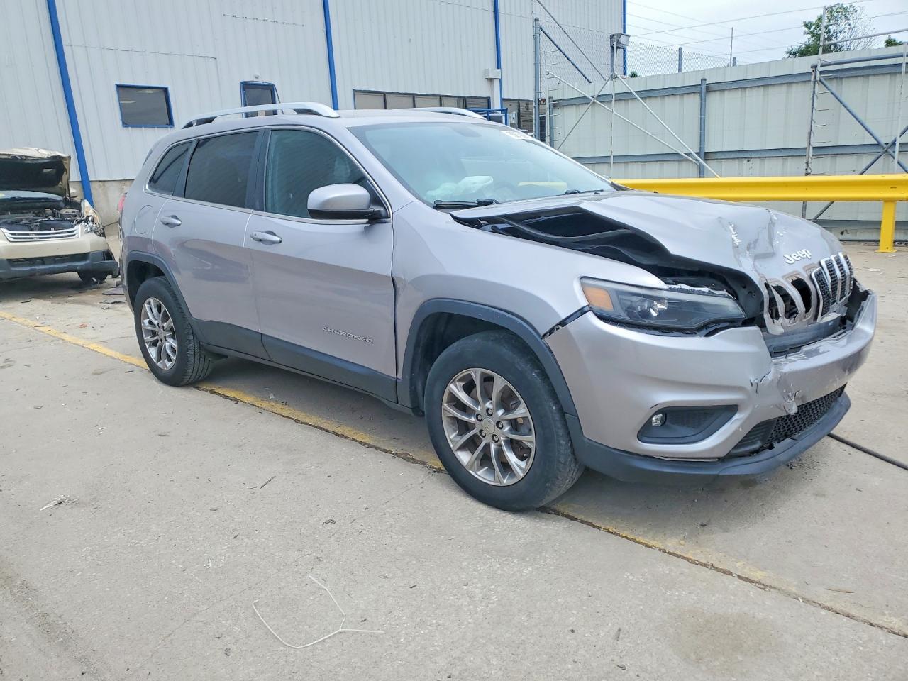 2019 JEEP CHEROKEE LATITUDE PLUS 4X4