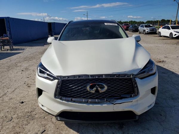 2022 INFINITI QX50 Essential