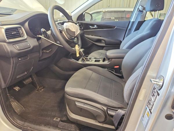 2019 KIA SORENTO L, LX, S