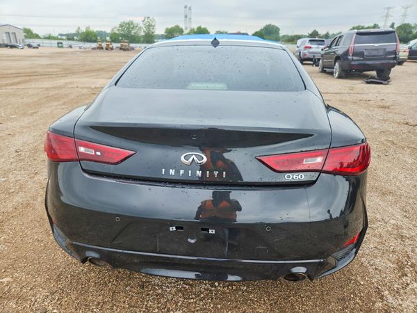 2022 INFINITI Q60 LUXE