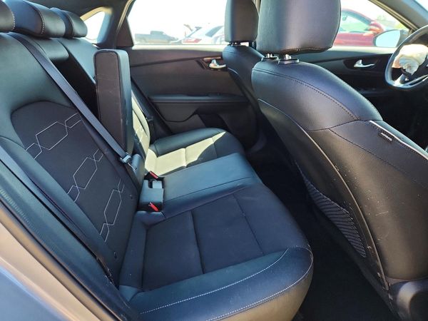 2024 KIA FORTE GT Line