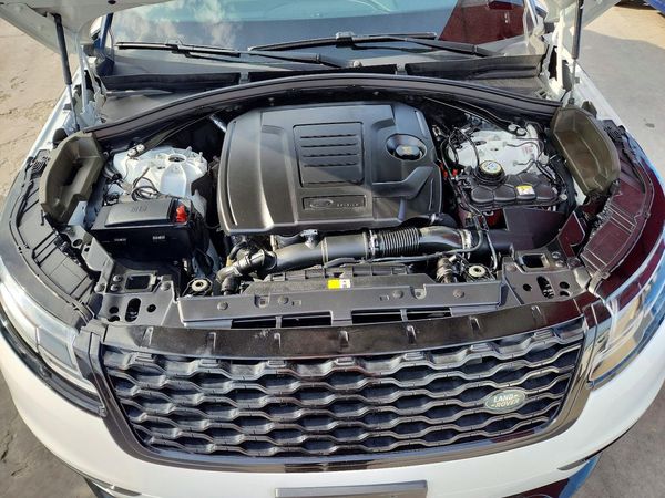 2023 LAND ROVER RANGE ROVER VELAR P250 R-Dynamic S — Engine bay