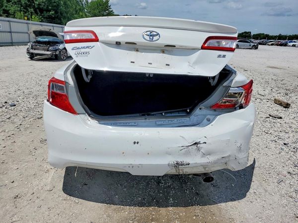 2014 TOYOTA CAMRY