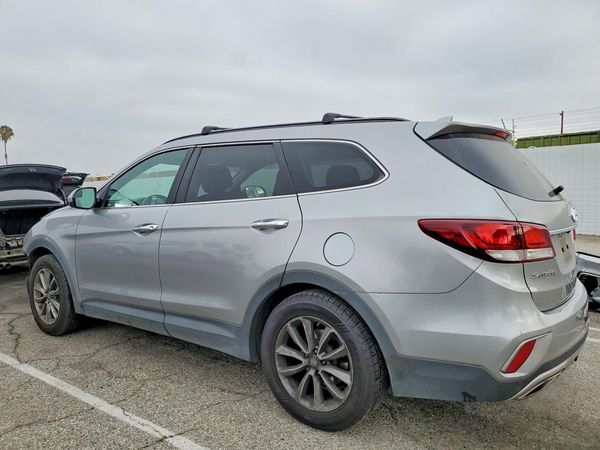 2018 HYUNDAI SANTA FE SE Base