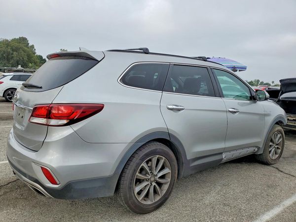 2018 HYUNDAI SANTA FE SE Base