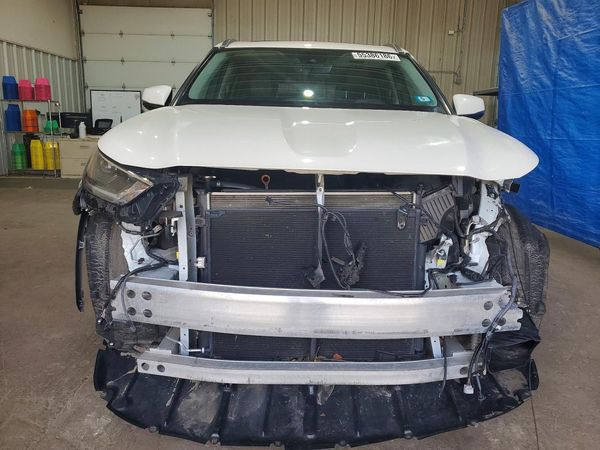 2021 TOYOTA HIGHLANDER XLE Nav