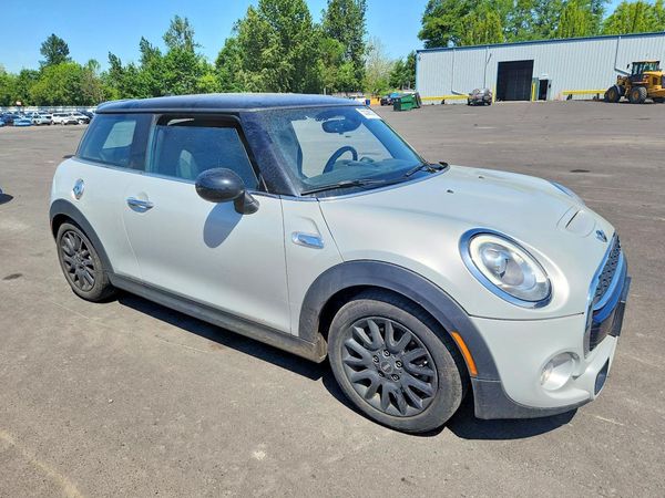 2014 MINI COOPER