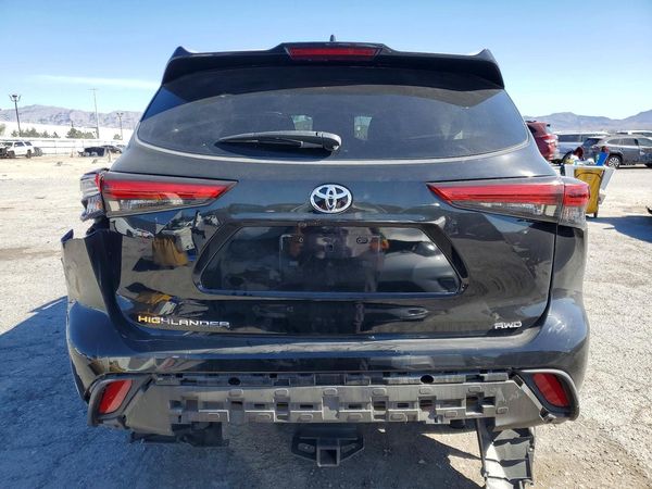 2022 TOYOTA HIGHLANDER L