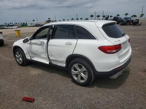 2017 MERCEDES-BENZ GLC GLC300 Base-4M