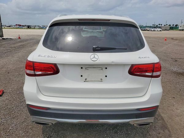 2017 MERCEDES-BENZ GLC GLC300 Base-4M