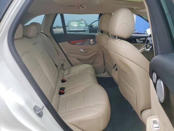 2017 MERCEDES-BENZ GLC GLC300 Base-4M