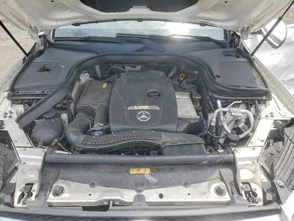 2017 MERCEDES-BENZ GLC GLC300 Base-4M