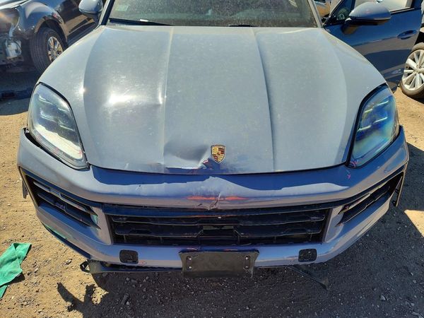 2024 PORSCHE CAYENNE S Coupe