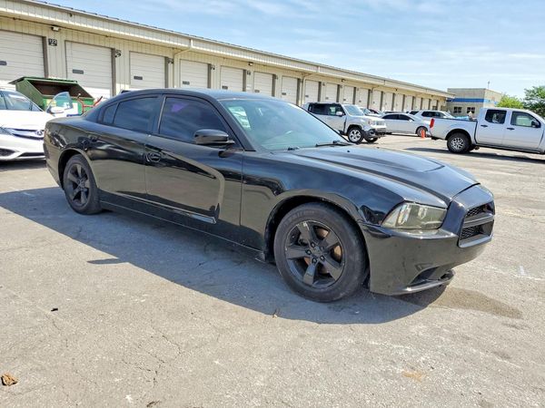 2014 DODGE CHARGER SE RWD