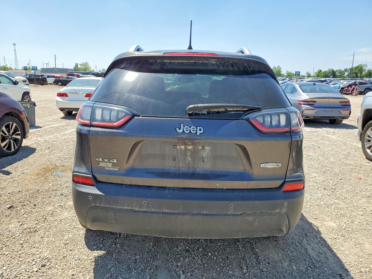2020 JEEP CHEROKEE LATITUDE PLUS 4X4