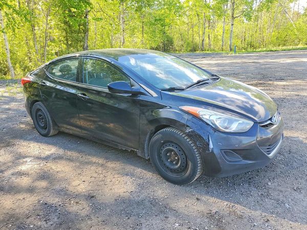 2013 HYUNDAI ELANTRA