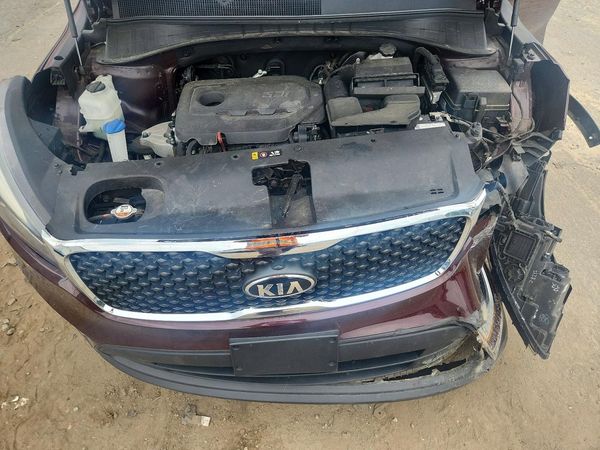 2017 KIA SORENTO L, LX