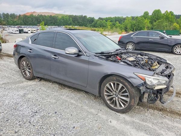 2018 INFINITI Q50