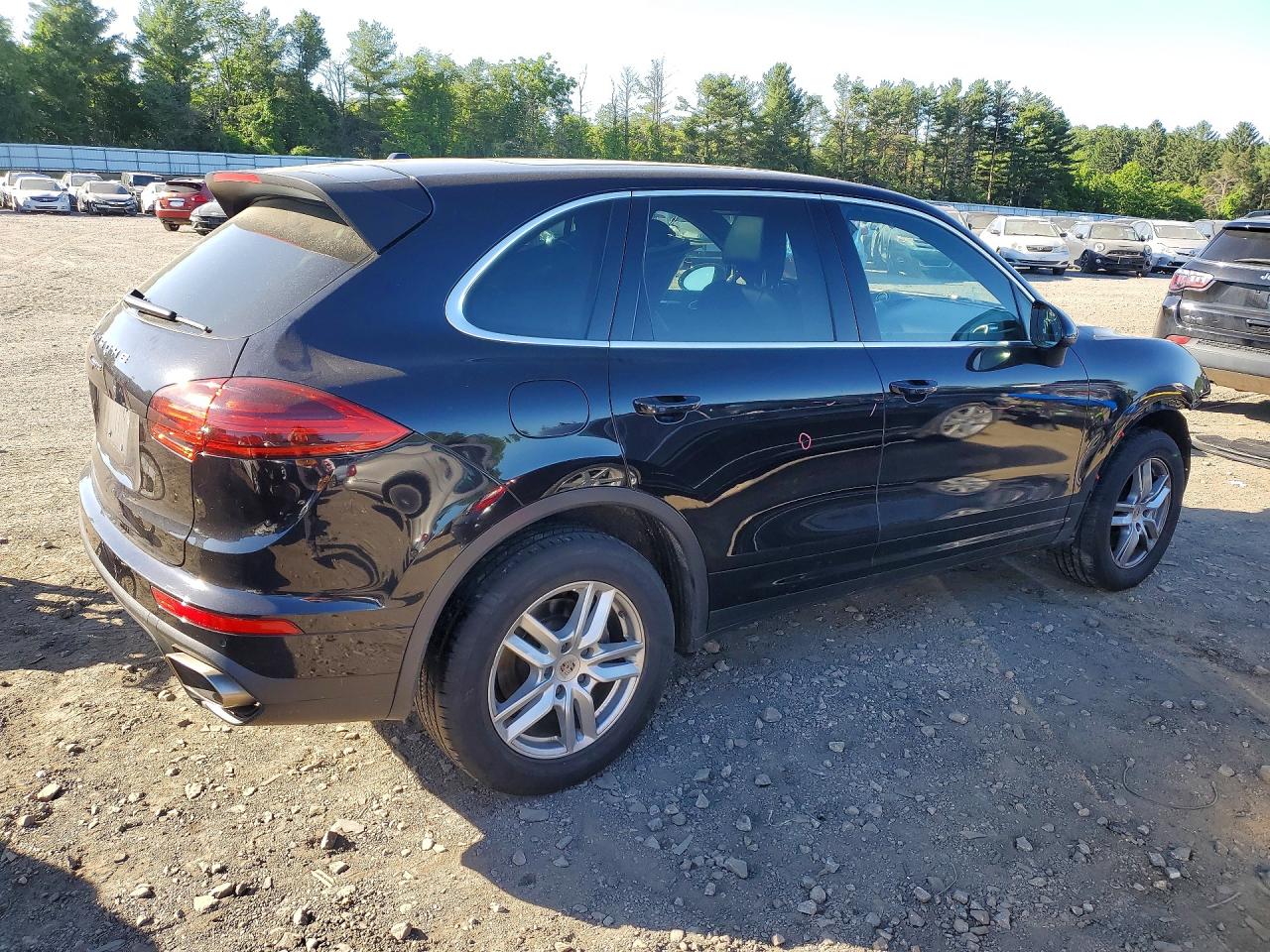 2016 PORSCHE CAYENNE