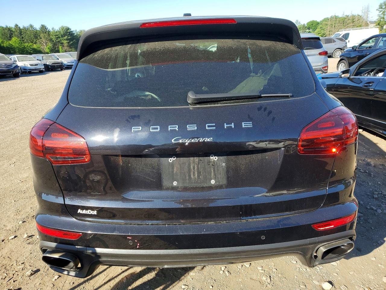 2016 PORSCHE CAYENNE