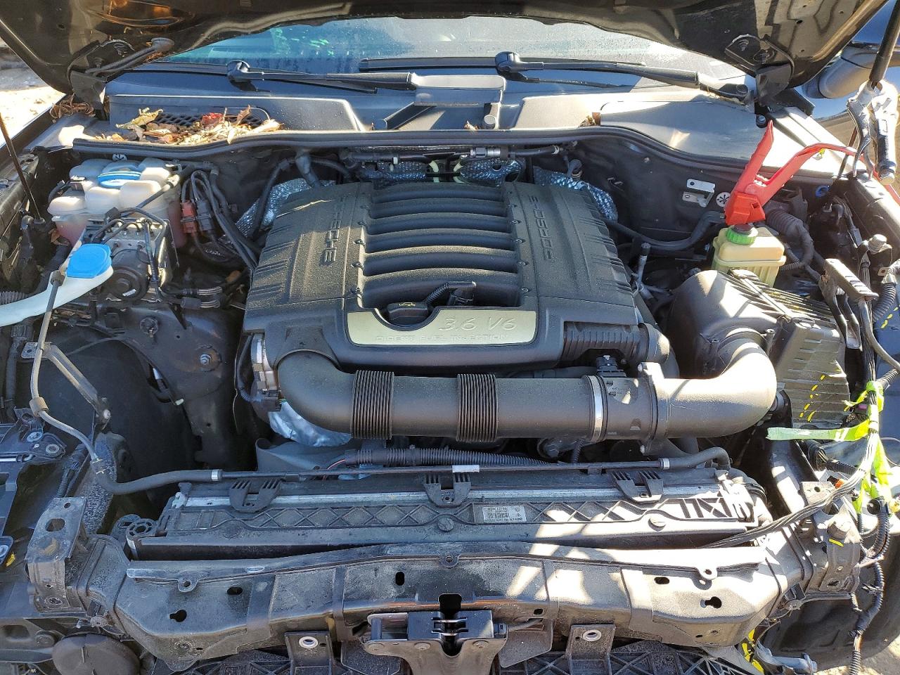2016 PORSCHE CAYENNE