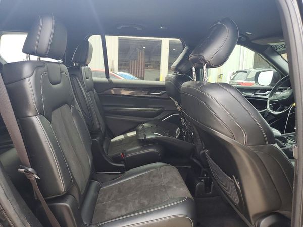 2021 JEEP GRAND CHEROKEE L LAREDO 4X4