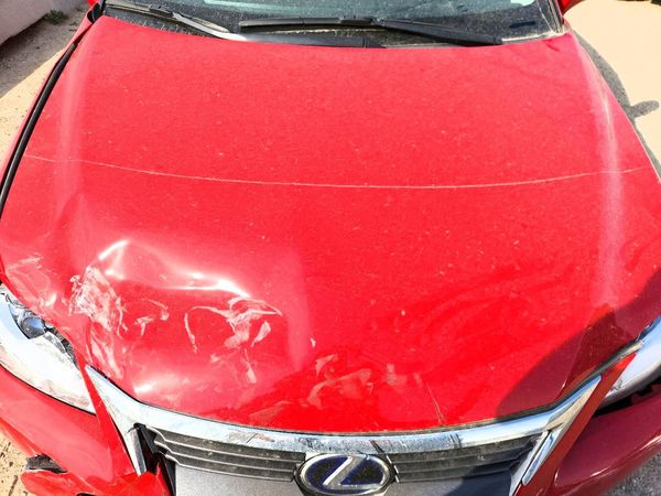 2015 LEXUS CT 200 200h — Engine bay
