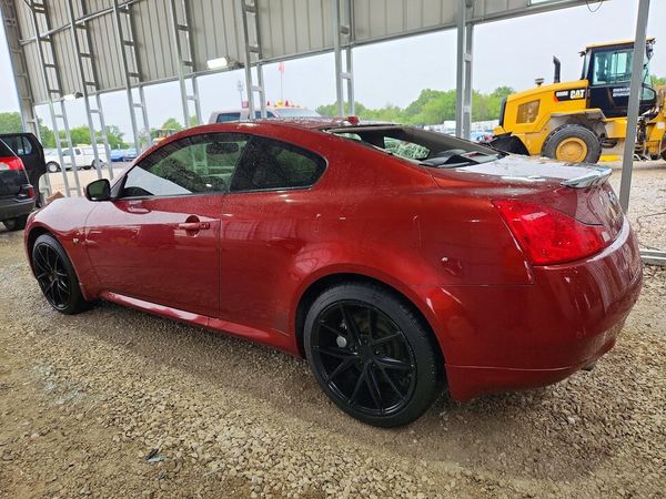 2015 INFINITI Q60