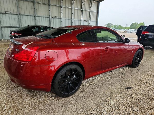 2015 INFINITI Q60