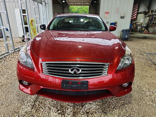 2015 INFINITI Q60