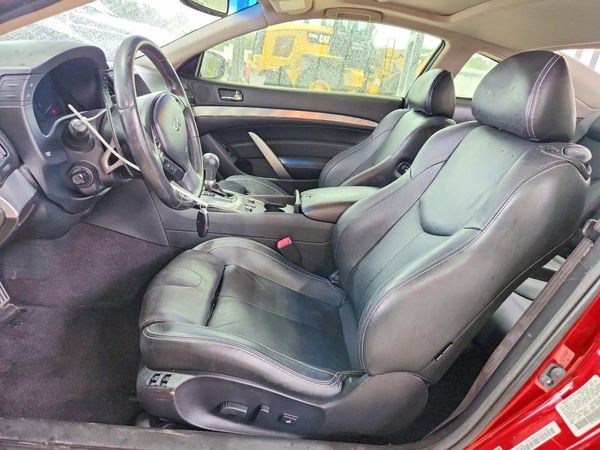 2015 INFINITI Q60