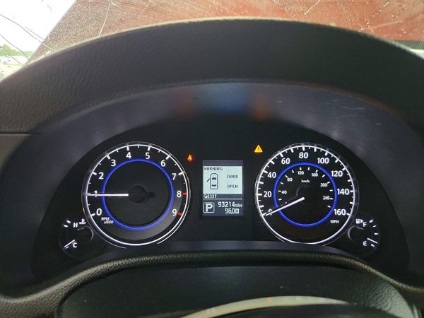 2015 INFINITI Q60