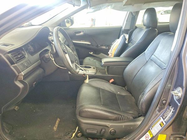 2014 TOYOTA CAMRY
