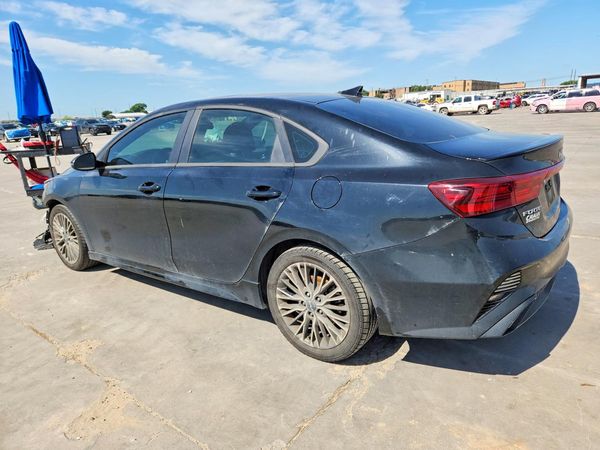 2024 KIA FORTE GT Line